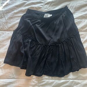 NA-kd black flowy skirt